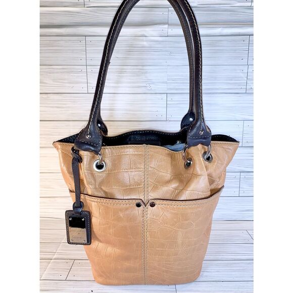 Tignanello Handbags - Tignanello Vintage Caramel Color Embossed Leather Medium Tote/Bucket Stye Handba